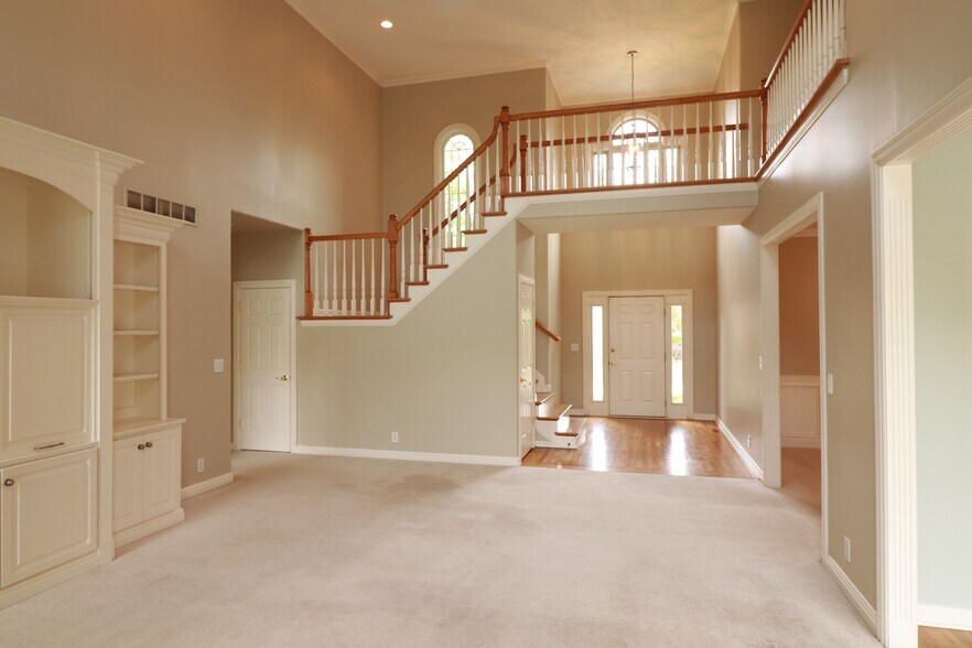 Great Room - 5304 Wolfpen Woods Dr.