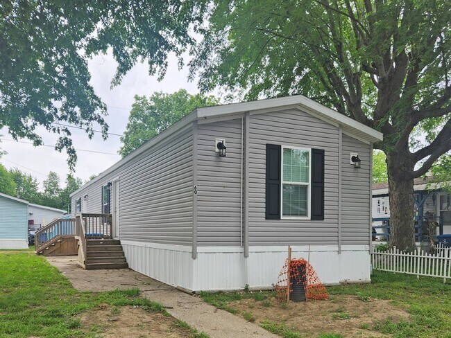Building Photo - 2900 N Apperson Way