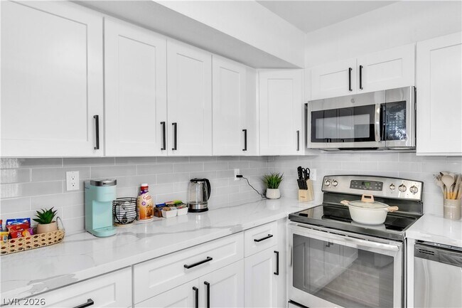 Building Photo - 3930 University Center Dr