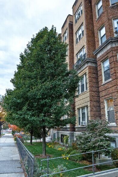 Building Photo - 1197 Boylston St