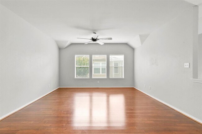 Building Photo - 1313 Paige St