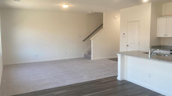 Building Photo - 6820 Bonanza Way