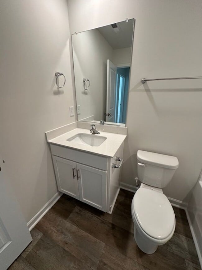 Building Photo - Graham