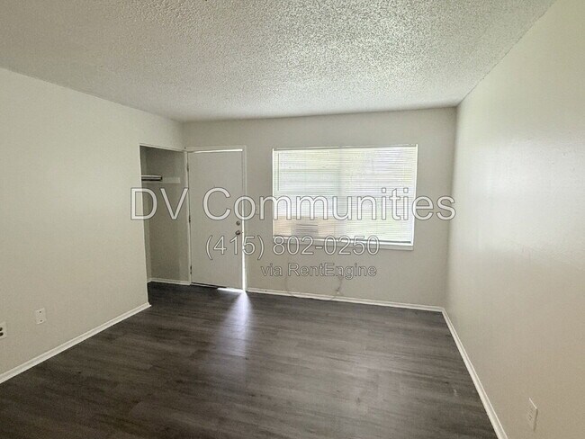 Building Photo - 2409 13th St W