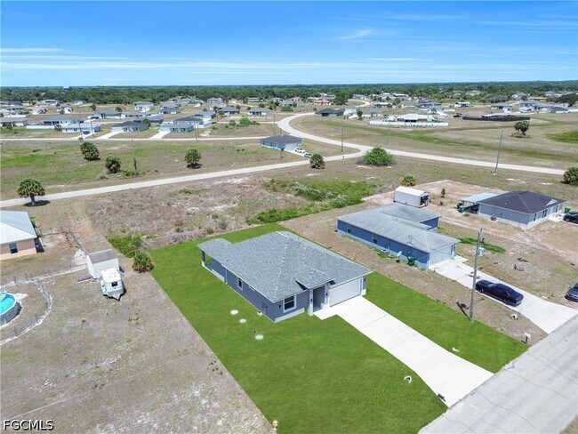 Building Photo - 1064 Calumet Cir