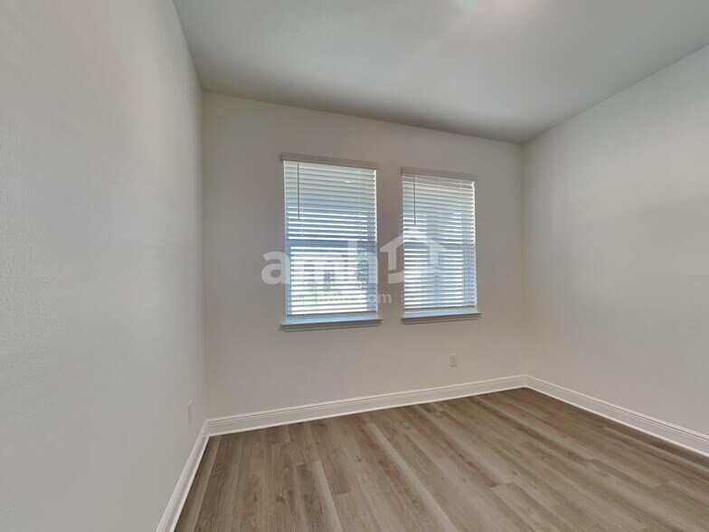 Building Photo - 6450 Atlantic Bch Ave