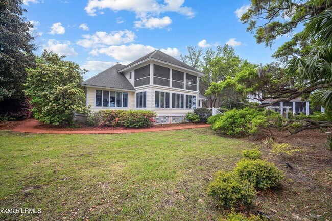 Building Photo - 32 Sparrow Nest Point