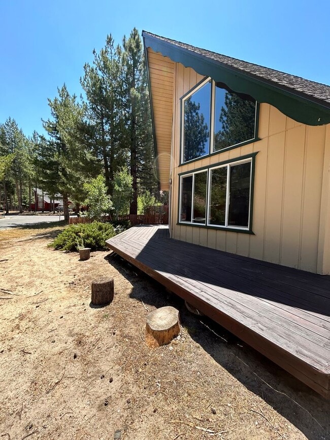 Building Photo - 1434 Friant Dr
