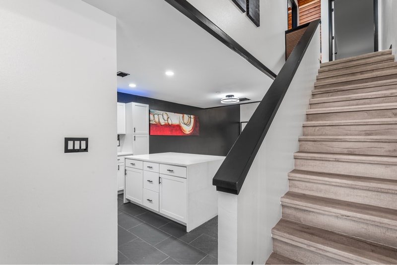 Primary Photo - 50 Aspen Dr