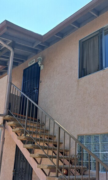 Building Photo - 3221 1/2 Andrita St
