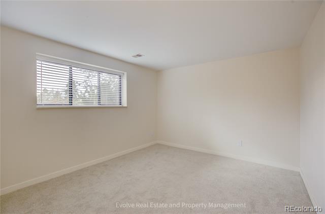 Building Photo - 5505 S Emporia Cir