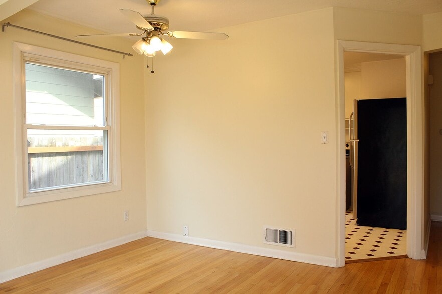 Building Photo - 20-26 NE 56th Ave