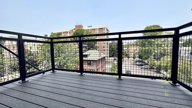 Building Photo - 54 Auburn St