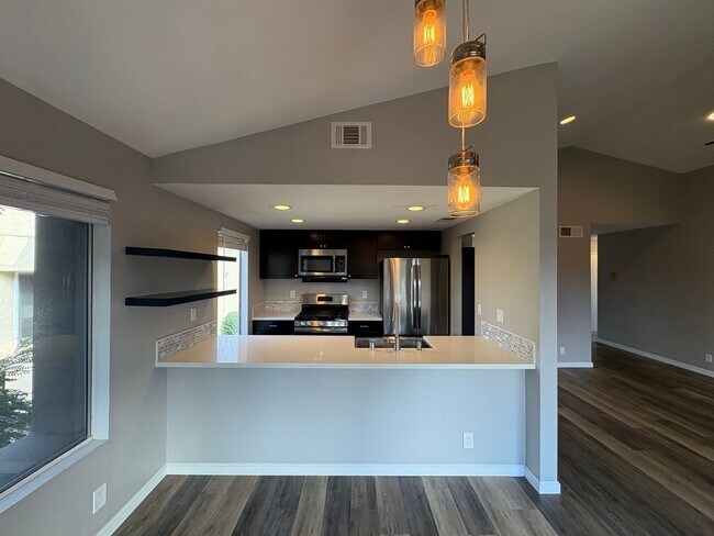 Building Photo - Modern 2BD/2BA San Marcos Condo w/ In-Unit...