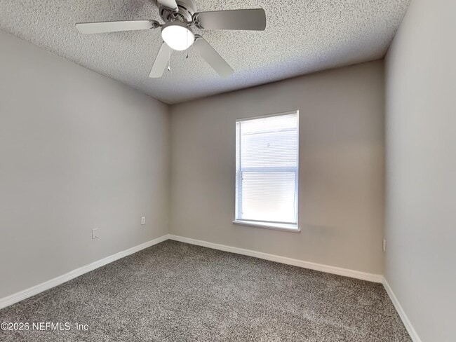Building Photo - 6637 Gentle Oaks Dr E