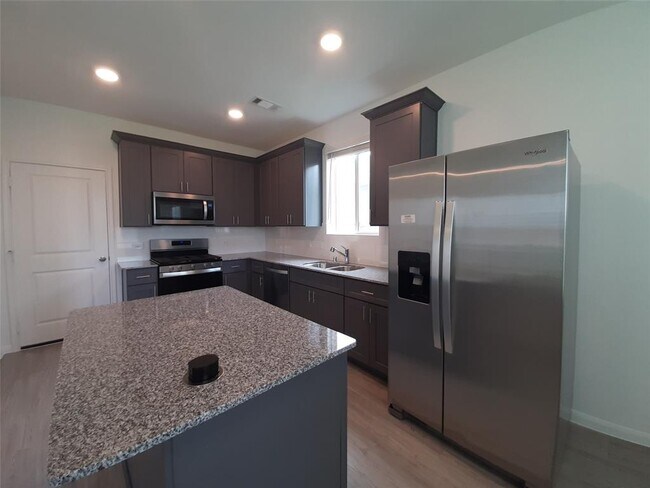 Building Photo - 23926 Escardilla Dr
