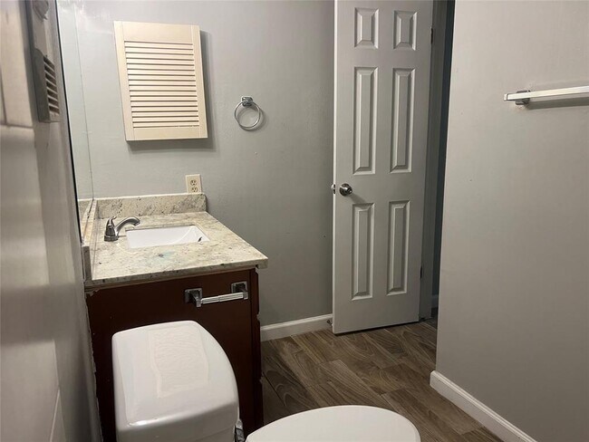 Building Photo - 8419 Hearth Dr