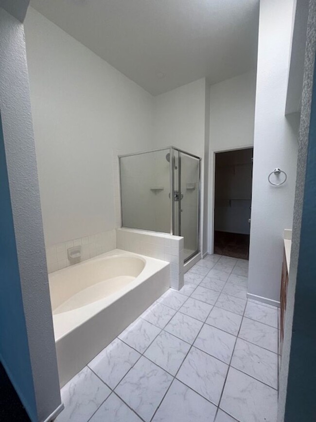 Building Photo - 2235 Indigo Hills Dr