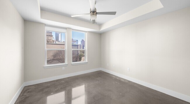 Building Photo - Stylish Apt, Sweet Deal – Up to 1 Month Free!