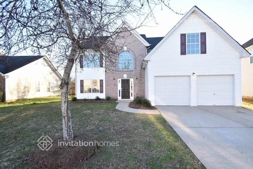 Building Photo - 190 Greenway Dr
