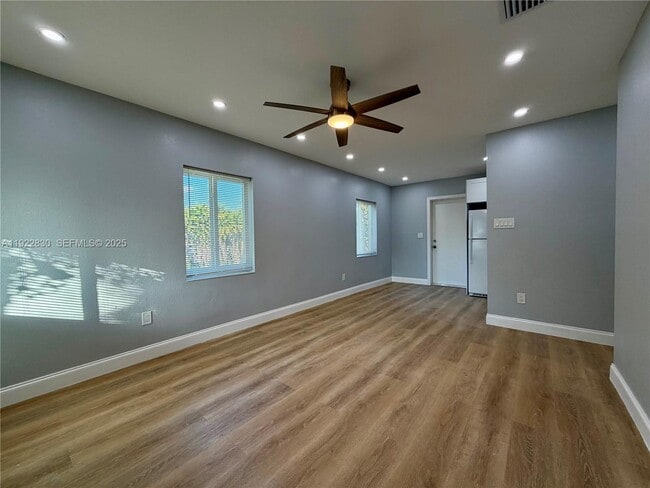 Building Photo - 16521 NW 18th Ct