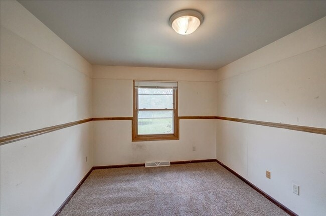 Building Photo - 1329/1331 S Thompson Dr