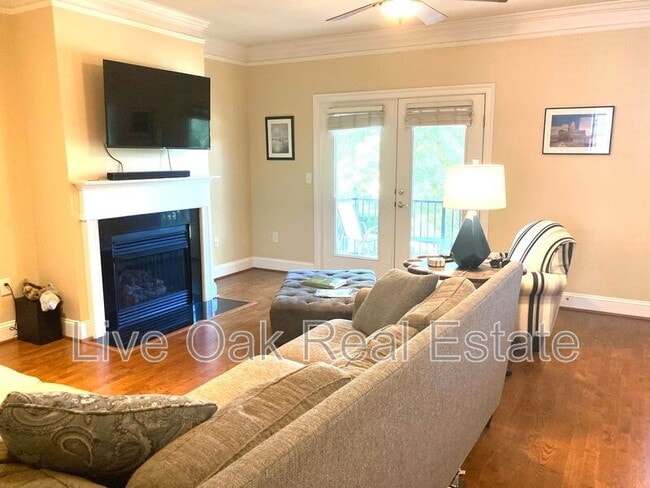 Building Photo - 937 Bolling Ave