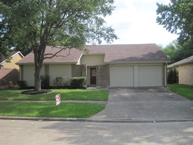 Primary Photo - 6822 Harpers Dr