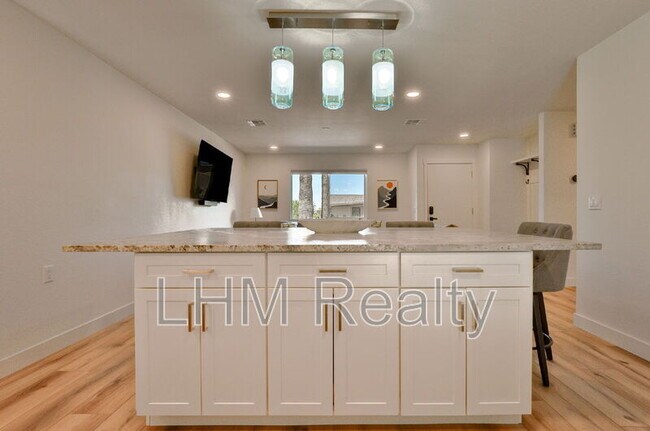Building Photo - 1045 Leisure World