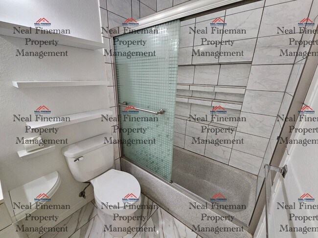 Building Photo - 2 Bed 1 Bath, One parking Condo Hoomaka Vi...