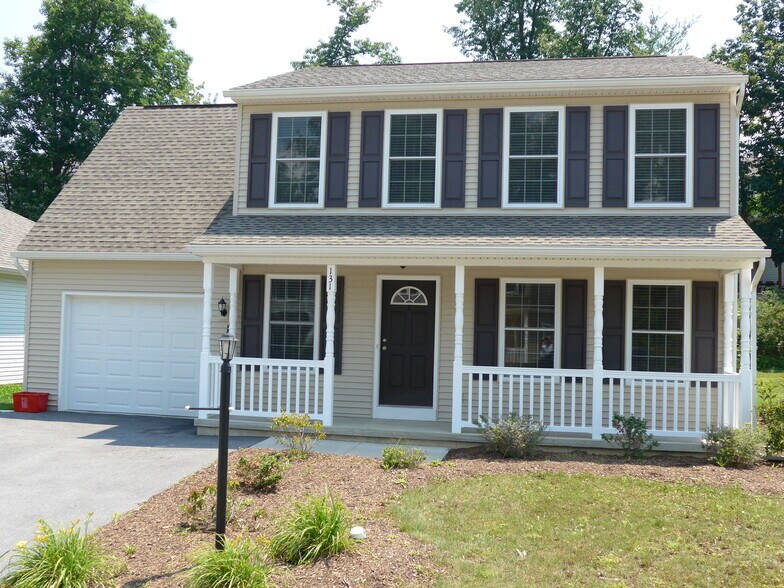 Primary Photo - 131 Whisper Ridge Dr