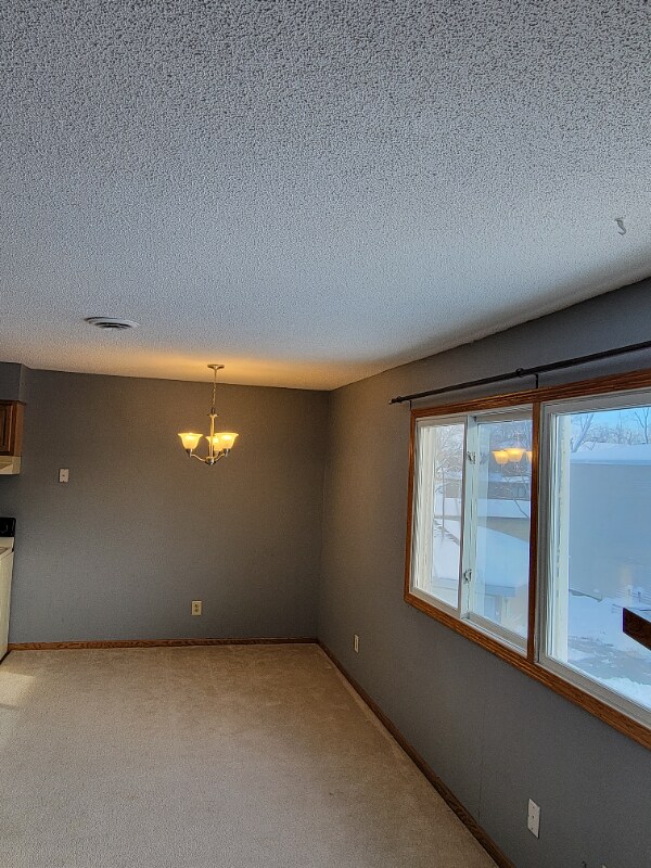 Building Photo - 1510 Oak Ridge Ln SE