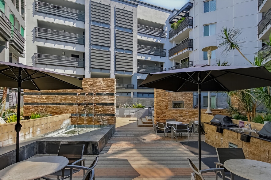 Building Photo - 629 Traction Ave