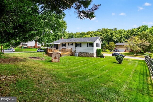 Building Photo - 6801 Trowbridge Pl