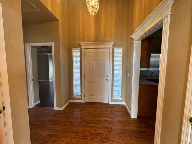 Building Photo - BIXBY - 4 Bedroom, 2.5 baths, 2 car garage...