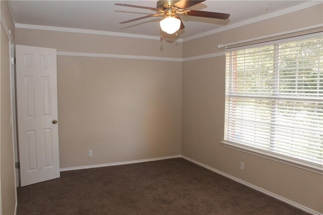Building Photo - 8107 Hawick Dr