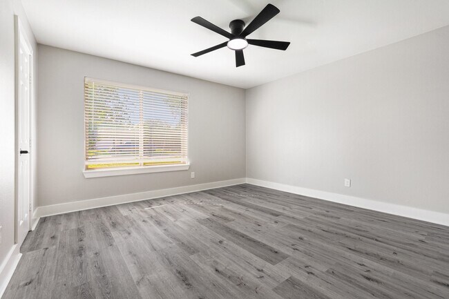 Building Photo - 10606 Hemwick Dr
