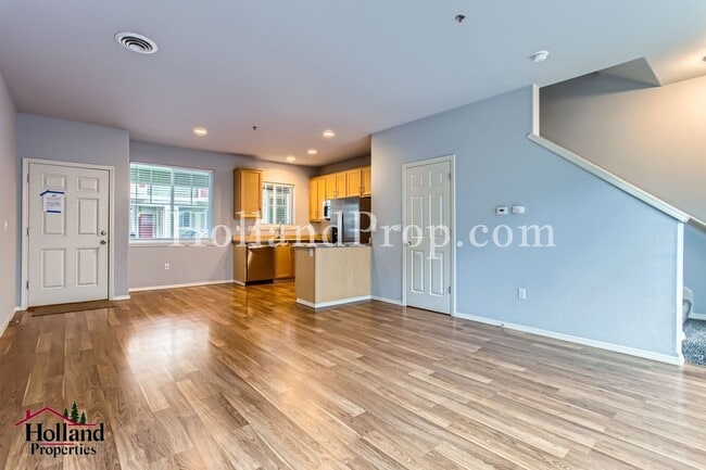 Building Photo - Charming 3-Bedroom Home in Prime Hillsboro Location!