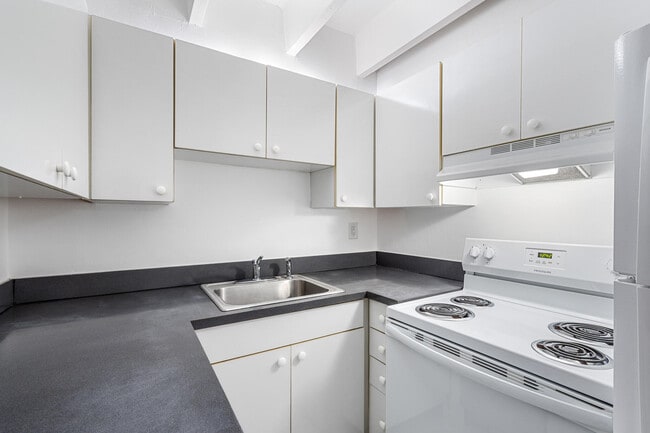 Building Photo - 330 NW 20th St