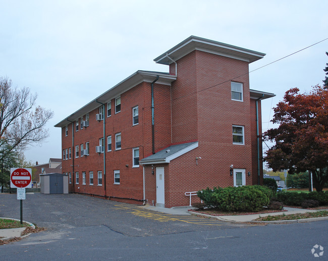 Building Photo - 105 N Black Horse Pike