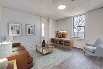 Building Photo - 238 Hazelwood Ave