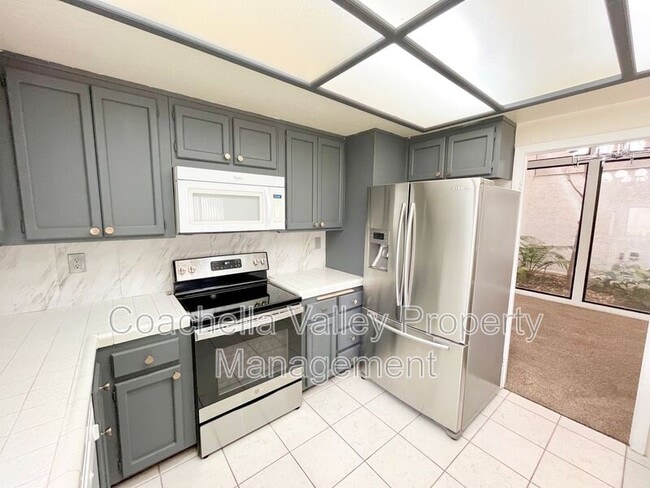 Building Photo - 45414 Driftwood Dr