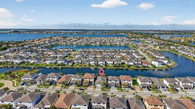 Building Photo - 4398 SW 173rd Ave