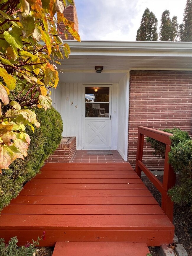 Building Photo - Non-Refundable & Security Deposit Total: $...