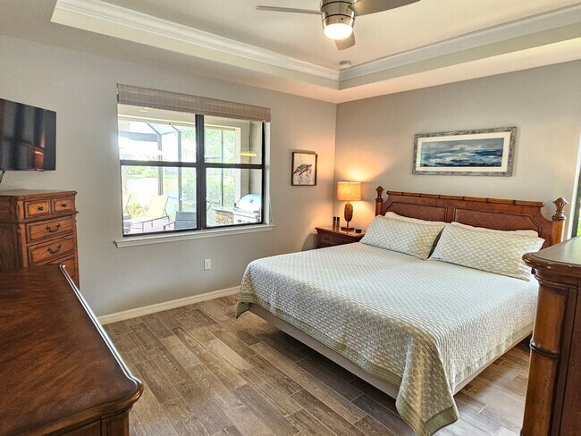 Building Photo - Annual Furnished 2 Bedroom 2 Bathroom with a Flex Room in Island Walk!