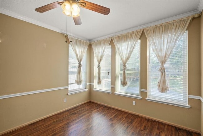 Building Photo - 12819 Orchard Hollow Way