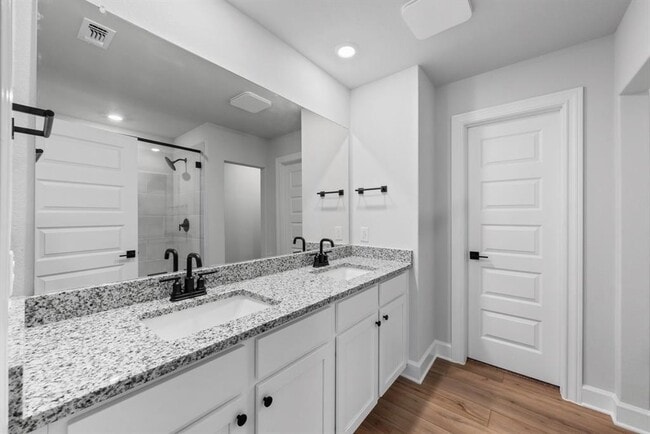 Building Photo - 9513 Balmy Ln