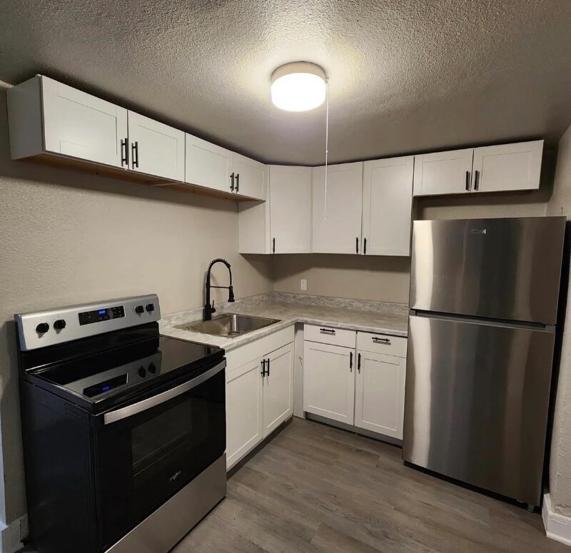 Building Photo - 910 Baltic St