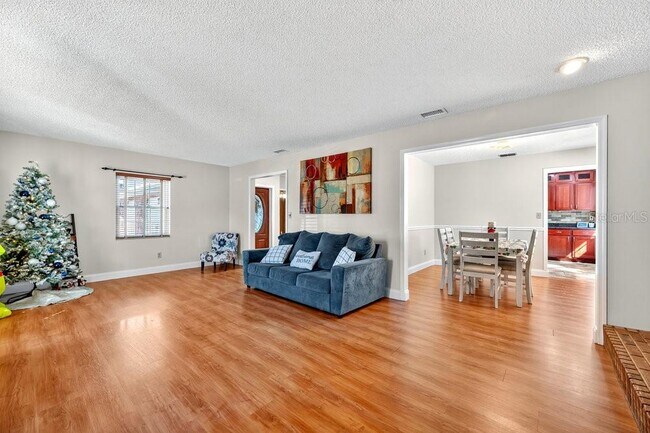 Building Photo - 223 Denese Ln