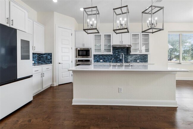 Building Photo - 1105 Malibar Ln